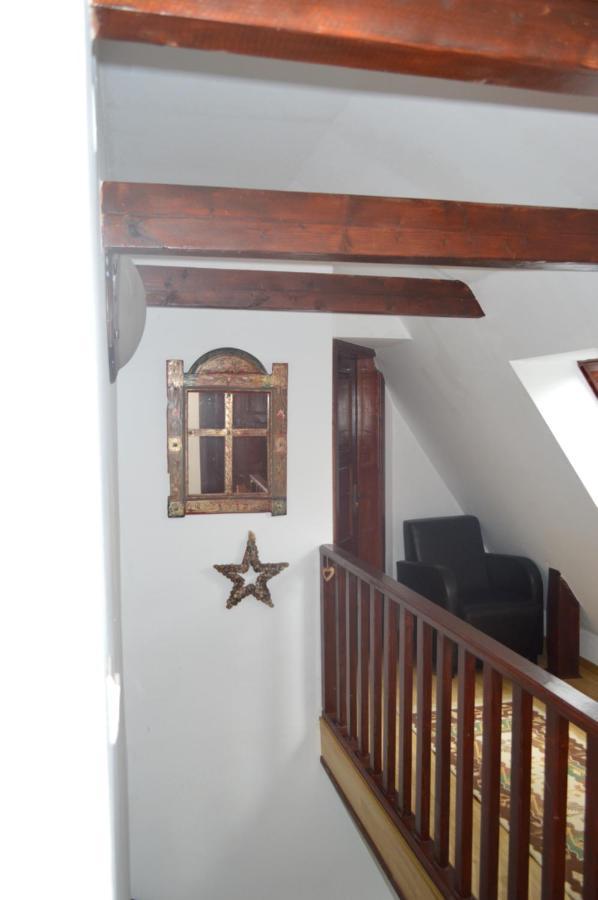 La Mos Pavel Hotel Noslac Bagian luar foto